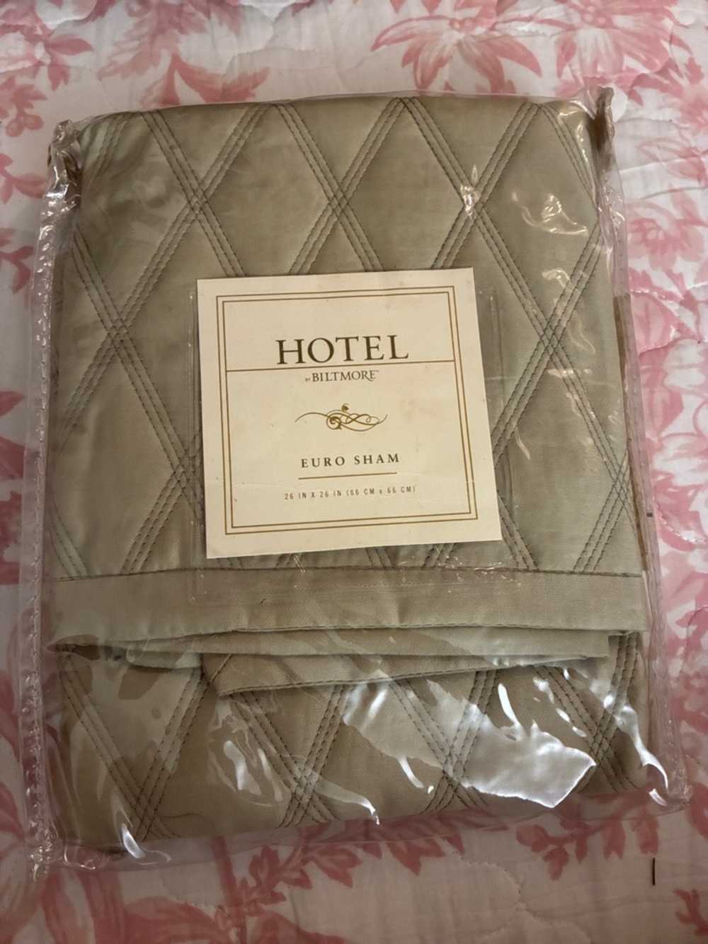4 NWT hotel by Biltmore lattice  - Taupe Diamond Quilt euro standard Shams